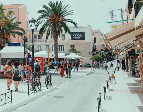 Difficulties of parking on the city streets of crete